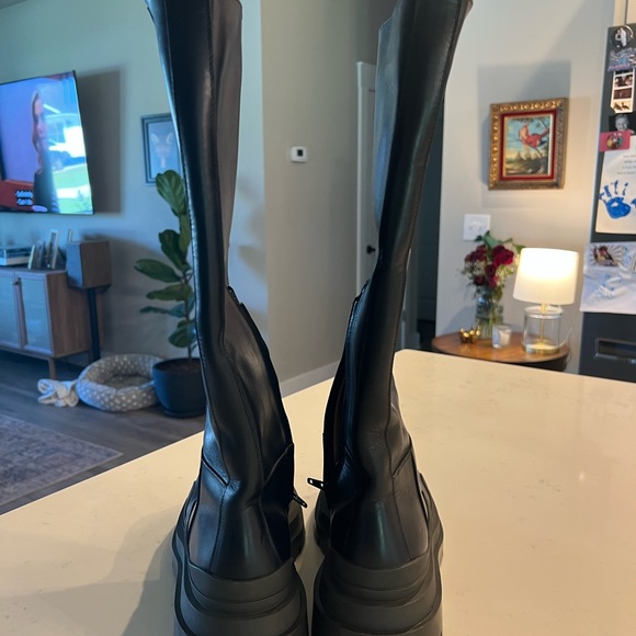 Bottega Veneta Tire Boots - Picture 2 of 10